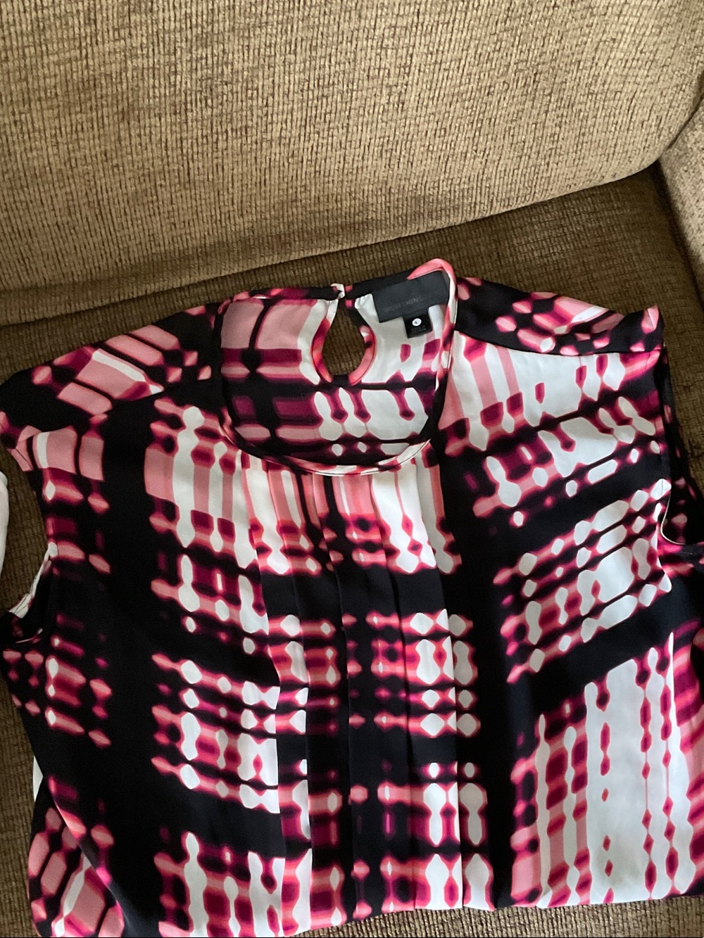 Worthington Sleeveless Pink, Black & White Abstract Print Blouse